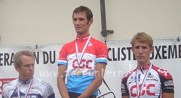 Le podium des championnats de Luxembourg 2005 catégorie élite: Kim Kirchen, Frank Schleck, Andy Schleck